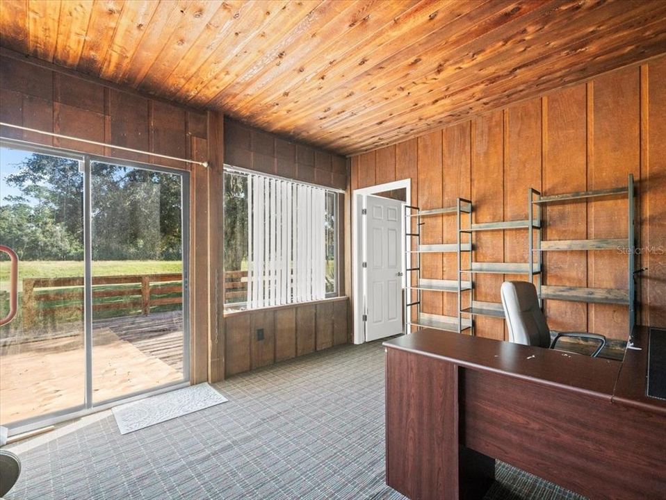 For Sale: $350,000 (2 beds, 2 baths, 1752 Square Feet)