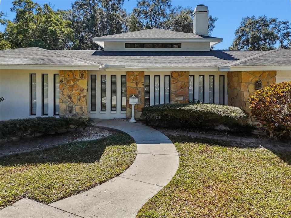 待售: $825,000 (4 贝兹, 3 浴室, 2533 平方英尺)