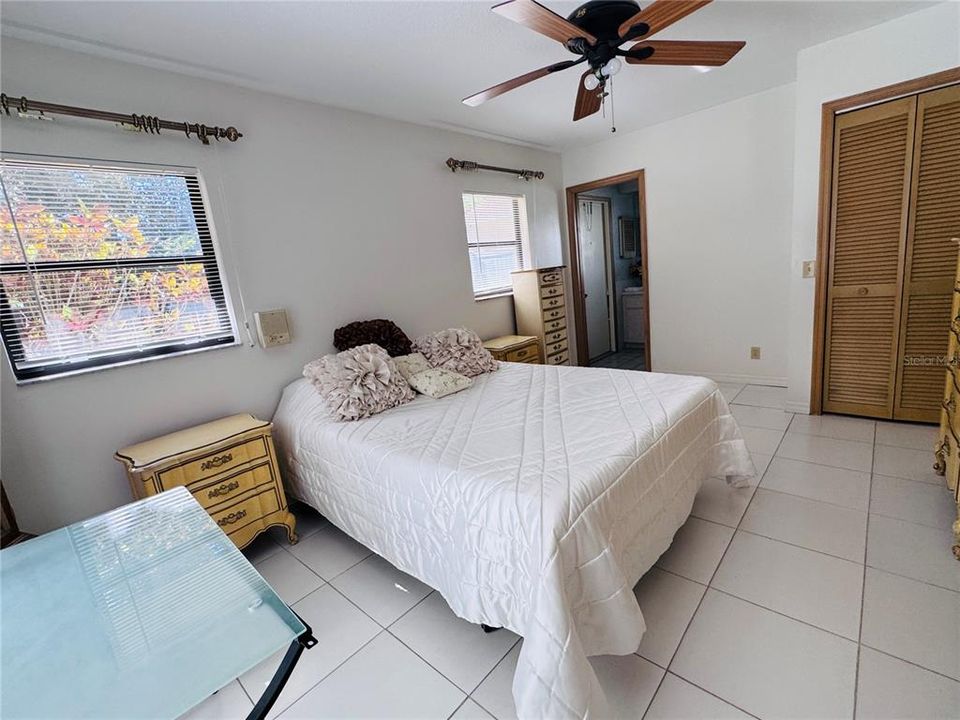 待售: $825,000 (4 贝兹, 3 浴室, 2533 平方英尺)