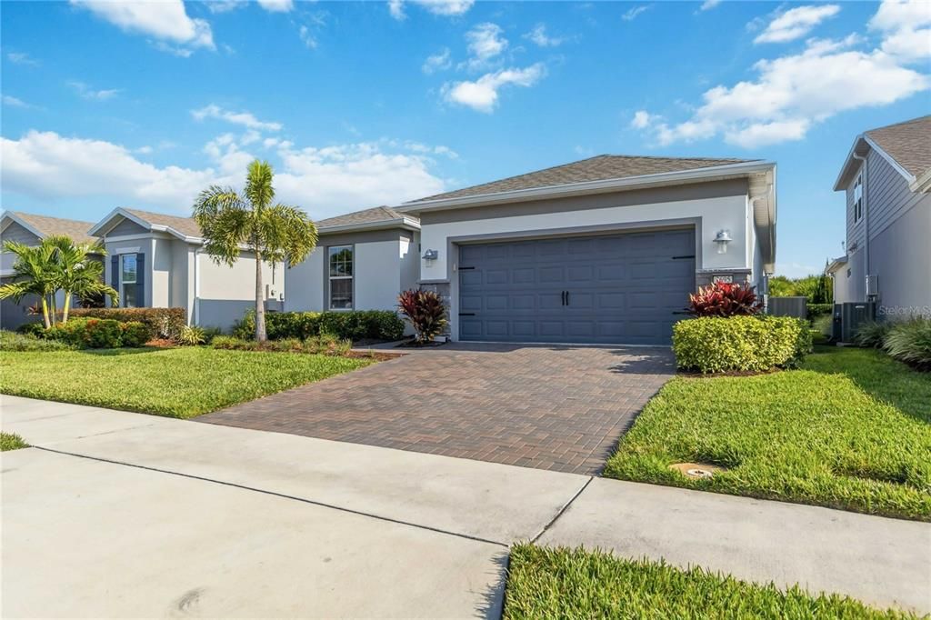 For Sale: $599,980 (2 beds, 2 baths, 2184 Square Feet)