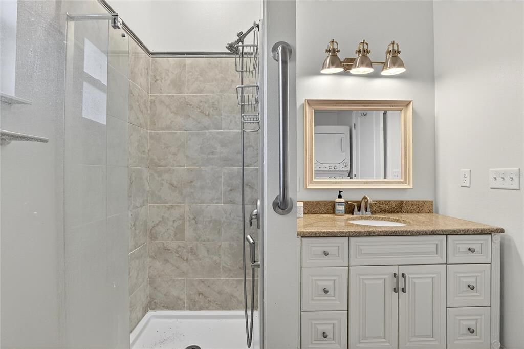 For Sale: $749,900 (4 beds, 3 baths, 3084 Square Feet)