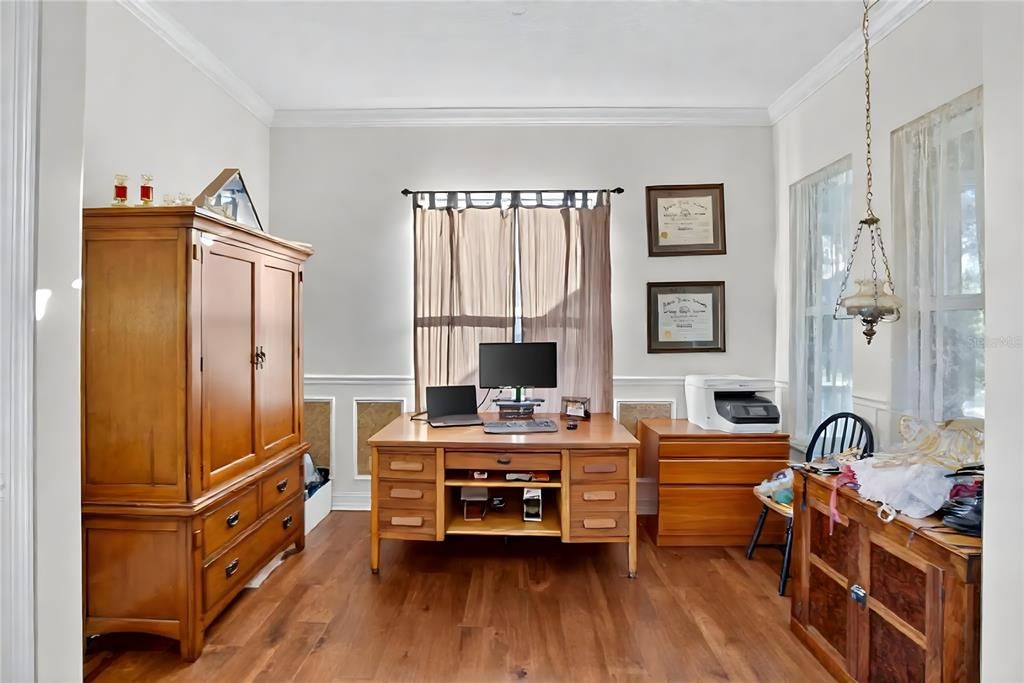 For Sale: $749,900 (4 beds, 3 baths, 3084 Square Feet)