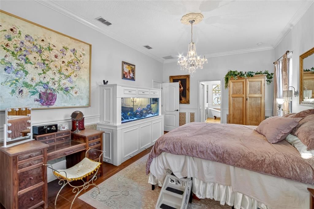 For Sale: $749,900 (4 beds, 3 baths, 3084 Square Feet)