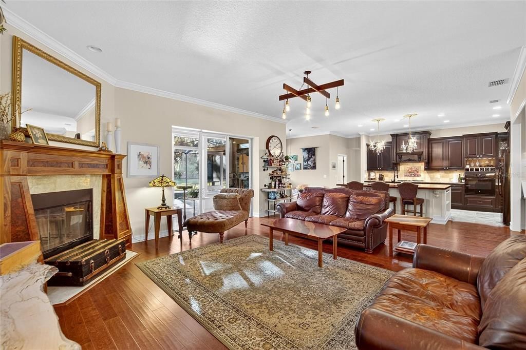 For Sale: $749,900 (4 beds, 3 baths, 3084 Square Feet)