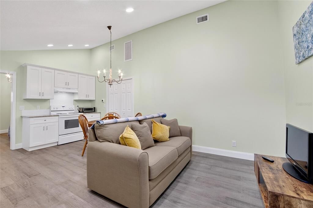 For Sale: $749,900 (4 beds, 3 baths, 3084 Square Feet)