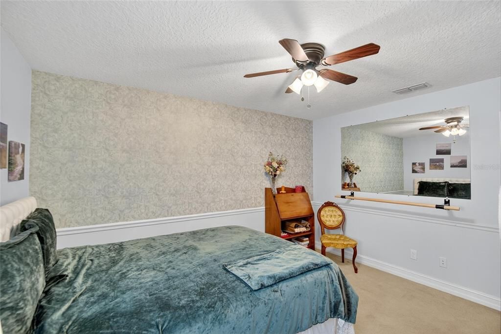 For Sale: $749,900 (4 beds, 3 baths, 3084 Square Feet)