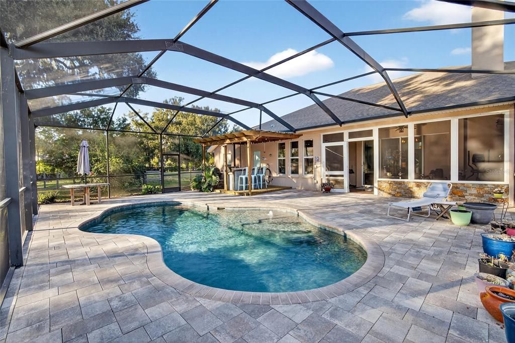 For Sale: $749,900 (4 beds, 3 baths, 3084 Square Feet)