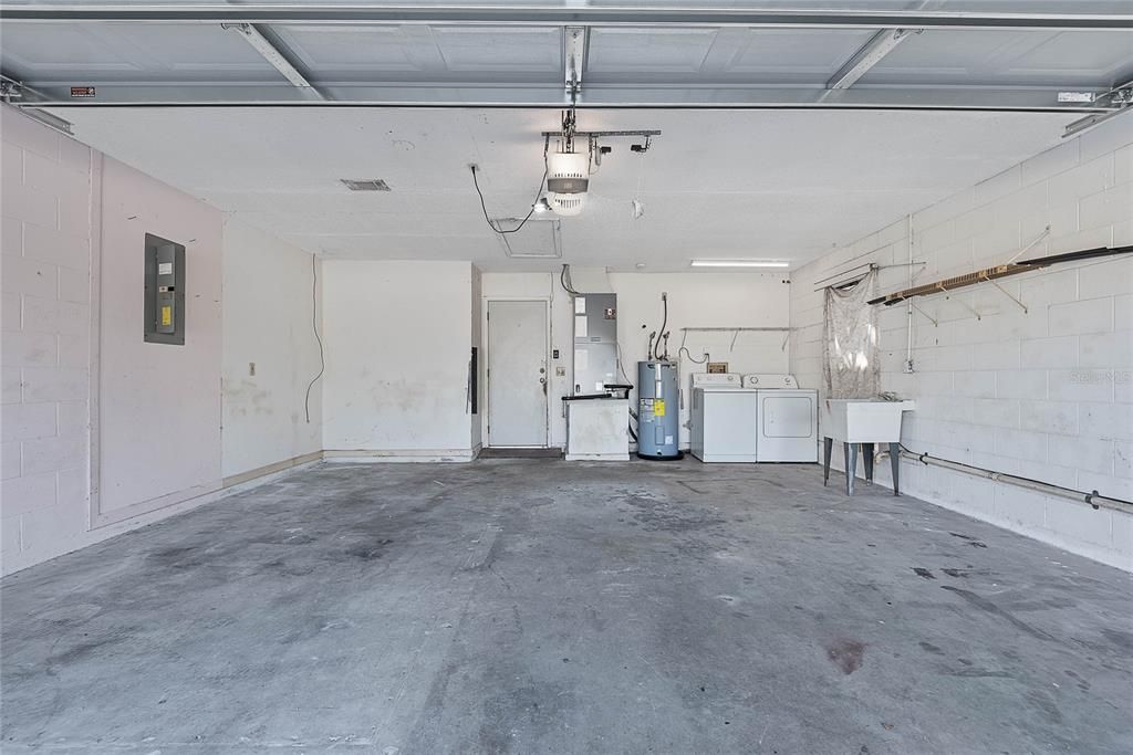 For Sale: $305,000 (4 beds, 2 baths, 2107 Square Feet)