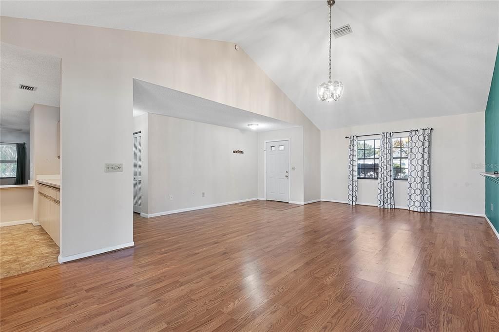 For Sale: $305,000 (4 beds, 2 baths, 2107 Square Feet)