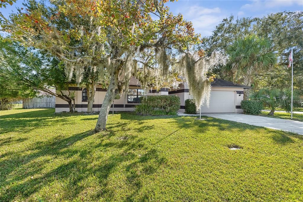 For Sale: $305,000 (4 beds, 2 baths, 2107 Square Feet)