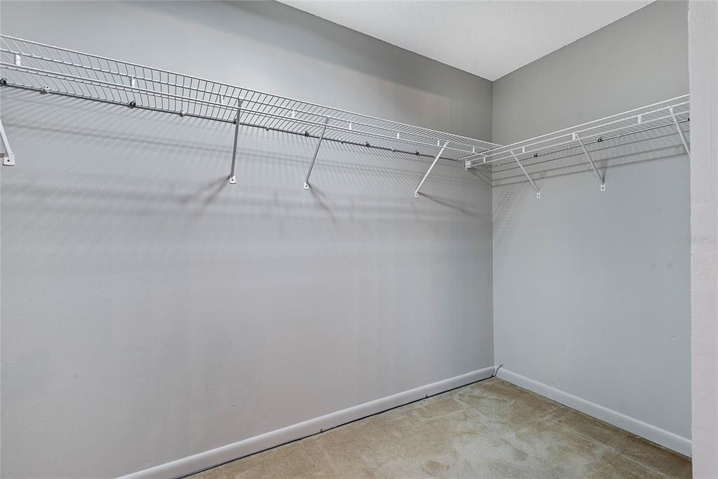 For Sale: $305,000 (4 beds, 2 baths, 2107 Square Feet)