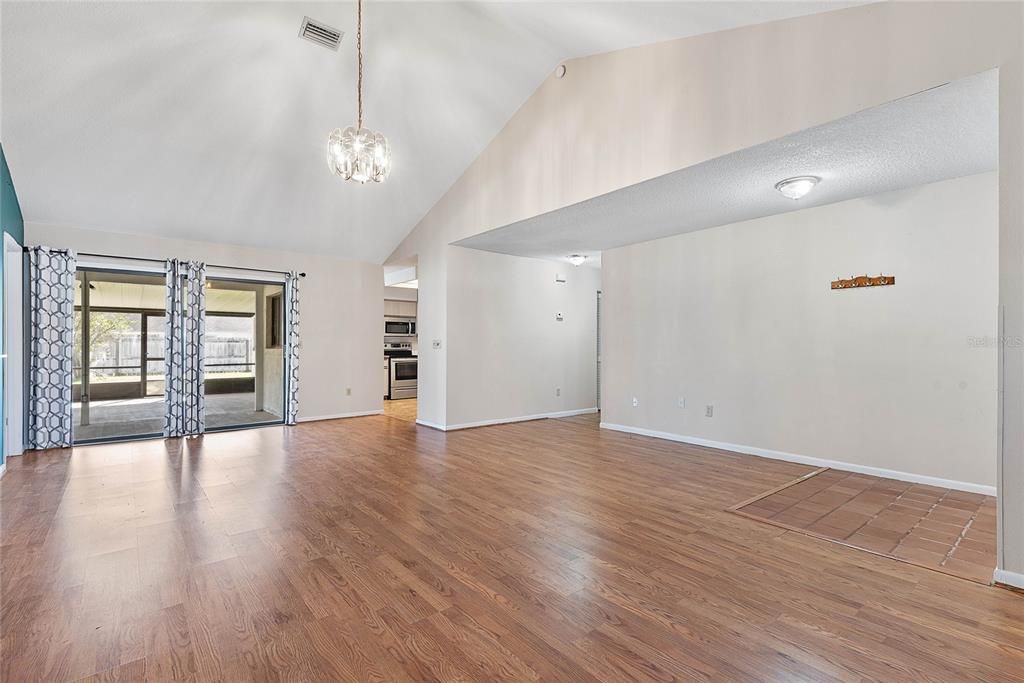 For Sale: $305,000 (4 beds, 2 baths, 2107 Square Feet)