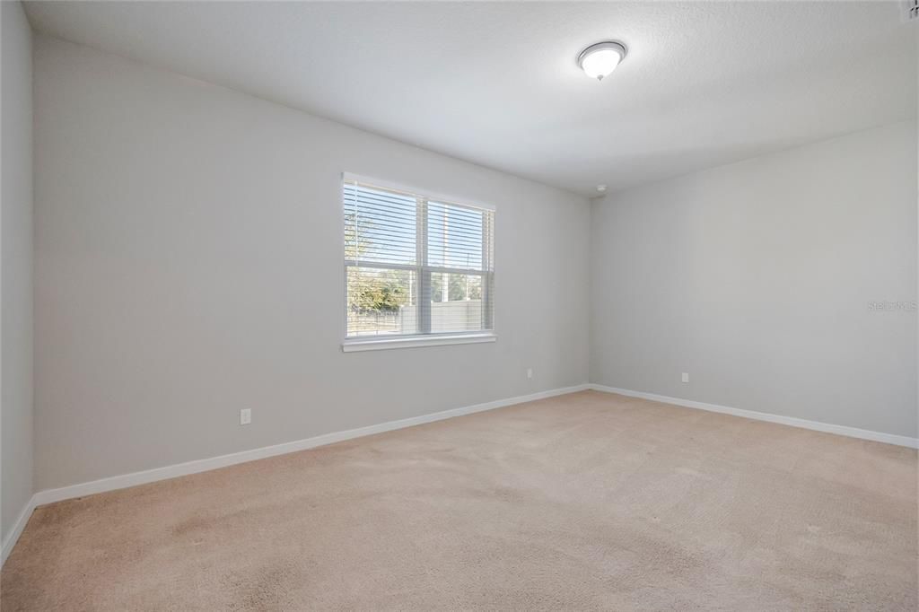 В аренду: $2,500 (4 спален, 2 ванн, 2197 Квадратных фут)