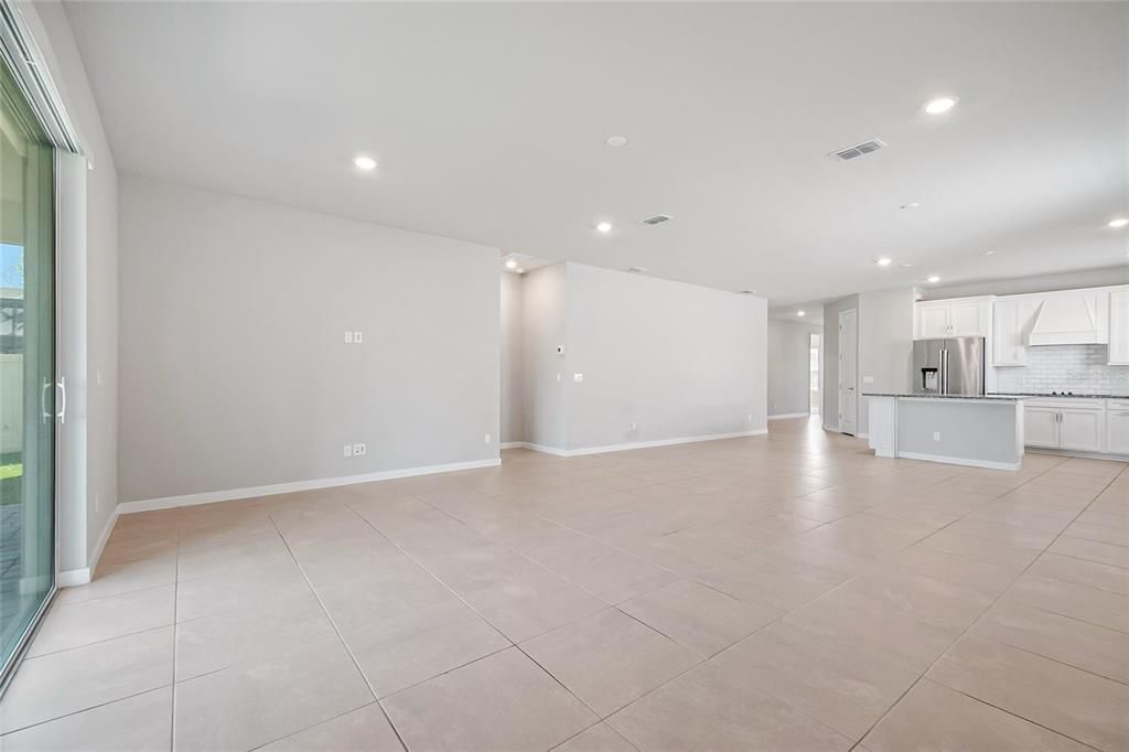 В аренду: $2,500 (4 спален, 2 ванн, 2197 Квадратных фут)