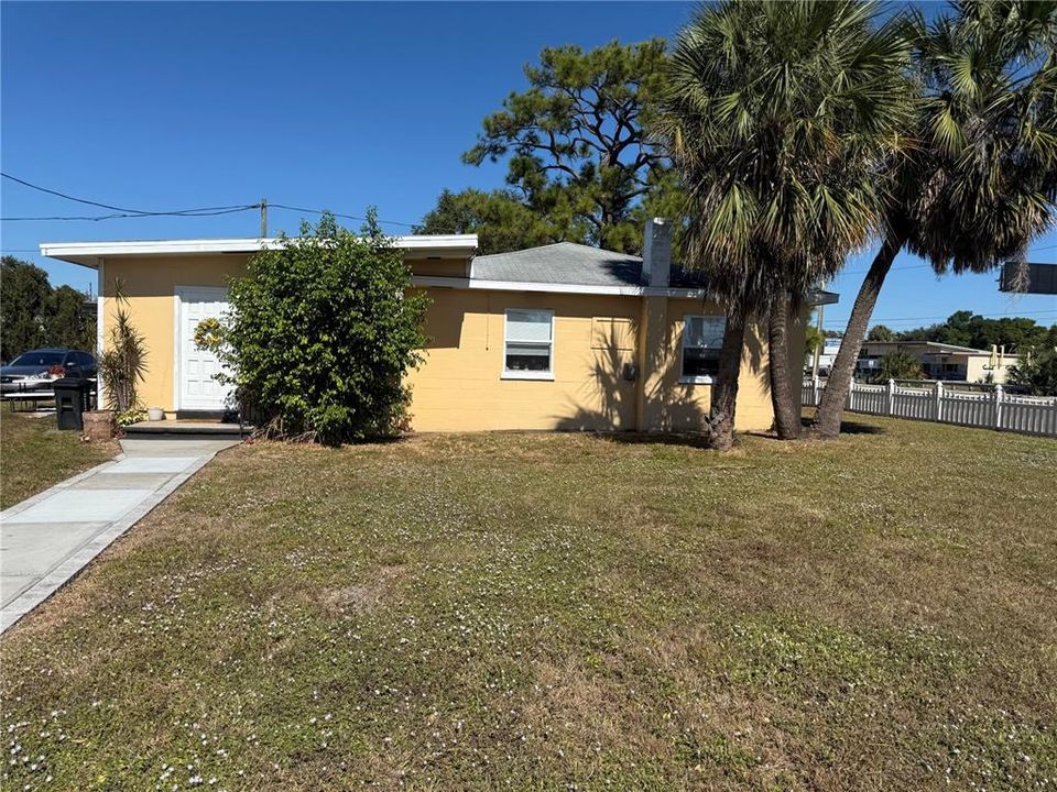 В аренду: $1,950 (3 спален, 1 ванн, 800 Квадратных фут)