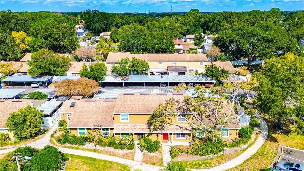 Под контрактом: $249,000 (2 спален, 1 ванн, 1048 Квадратных фут)