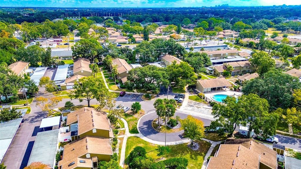 Под контрактом: $249,000 (2 спален, 1 ванн, 1048 Квадратных фут)