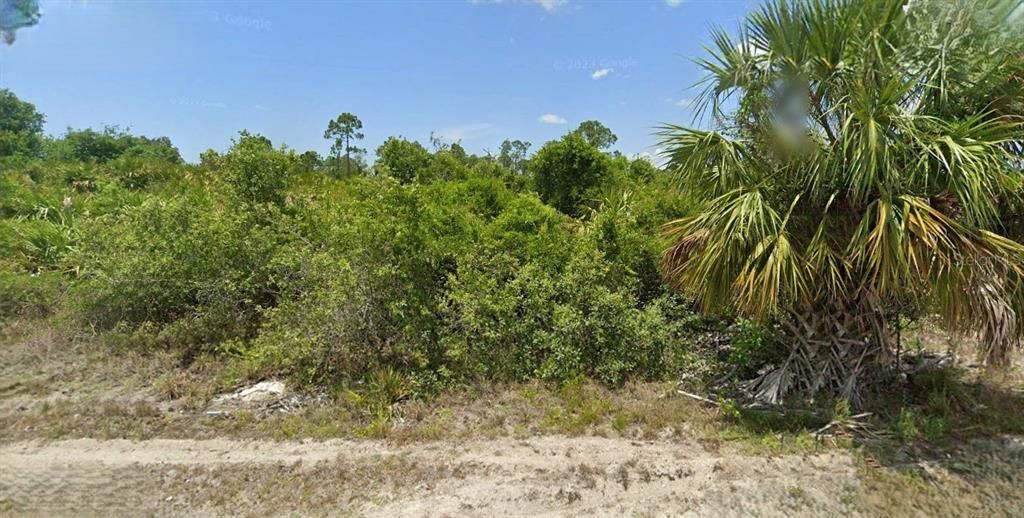 На продажу: $36,000 (0.51 acres)