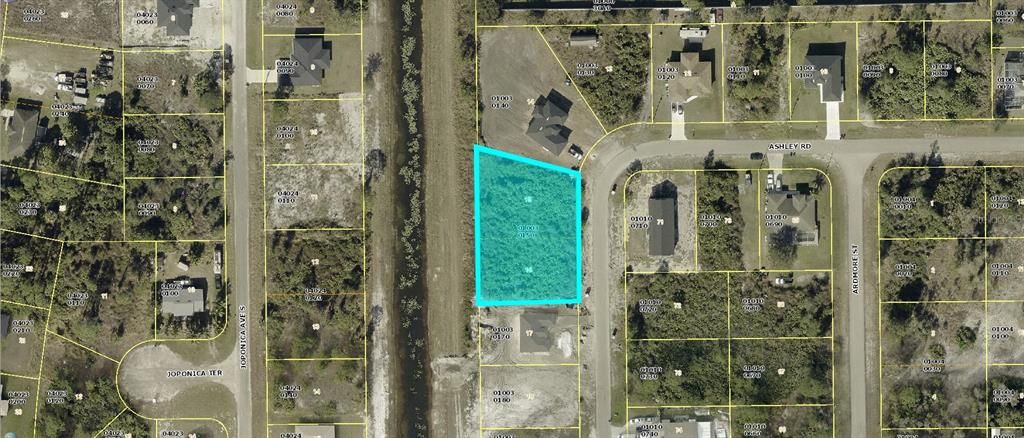 На продажу: $36,000 (0.51 acres)