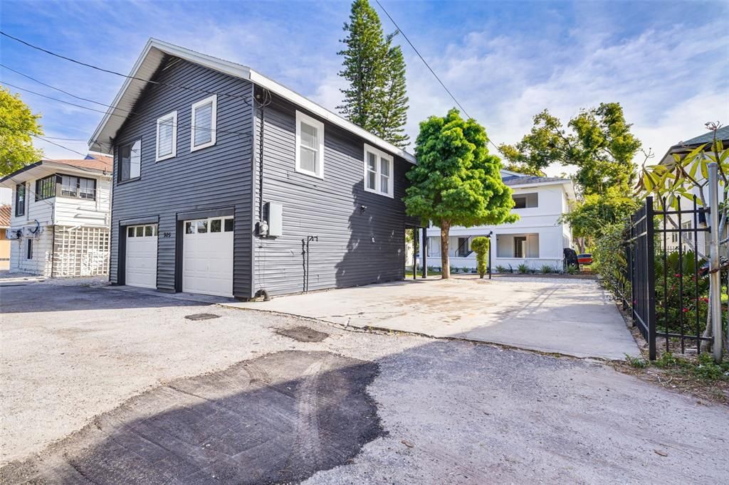 На продажу: $1,095,000 (5 спален, 0 ванн, 2838 Квадратных фут)