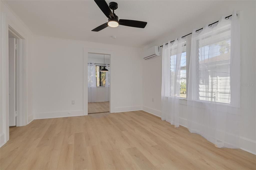 На продажу: $1,095,000 (5 спален, 0 ванн, 2838 Квадратных фут)