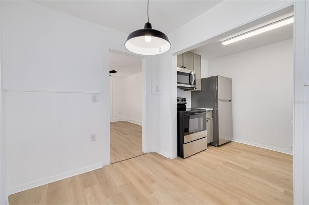 На продажу: $1,095,000 (5 спален, 0 ванн, 2838 Квадратных фут)