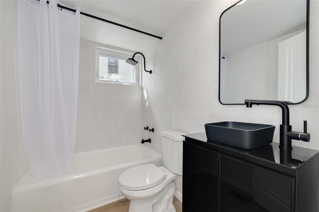 На продажу: $1,095,000 (5 спален, 0 ванн, 2838 Квадратных фут)