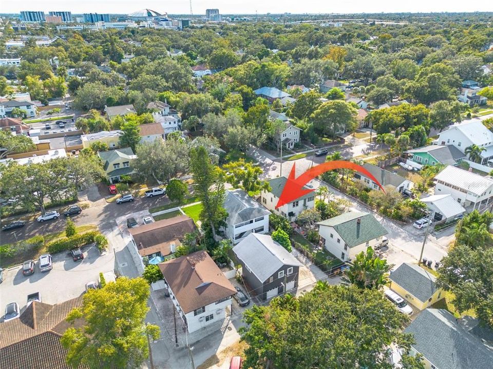 На продажу: $1,095,000 (5 спален, 0 ванн, 2838 Квадратных фут)