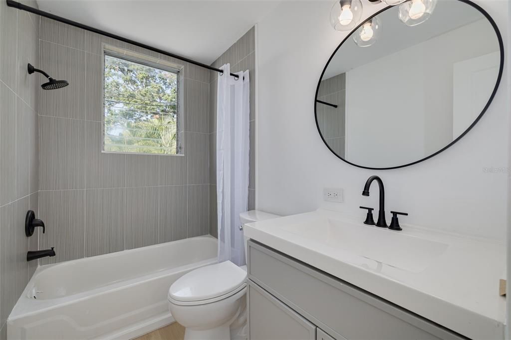 На продажу: $1,095,000 (5 спален, 0 ванн, 2838 Квадратных фут)