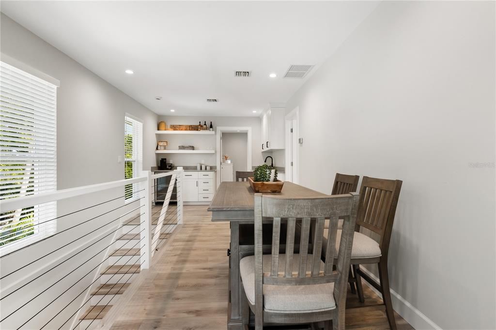 待售: $3,650,000 (1.76 acres)