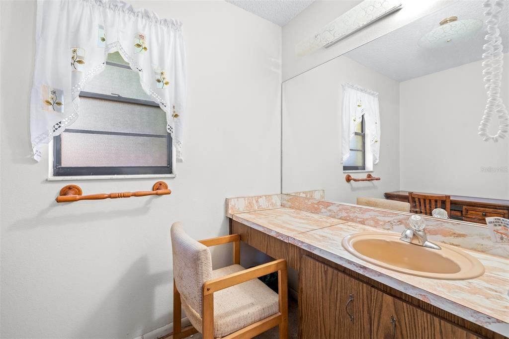 For Sale: $449,000 (3 beds, 2 baths, 1644 Square Feet)