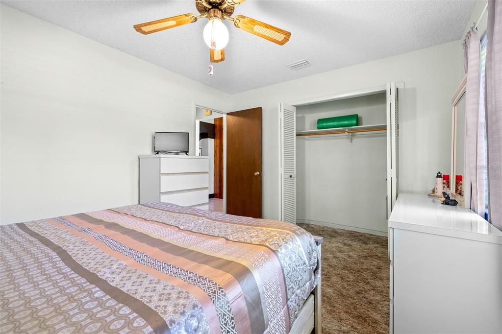 For Sale: $449,000 (3 beds, 2 baths, 1644 Square Feet)