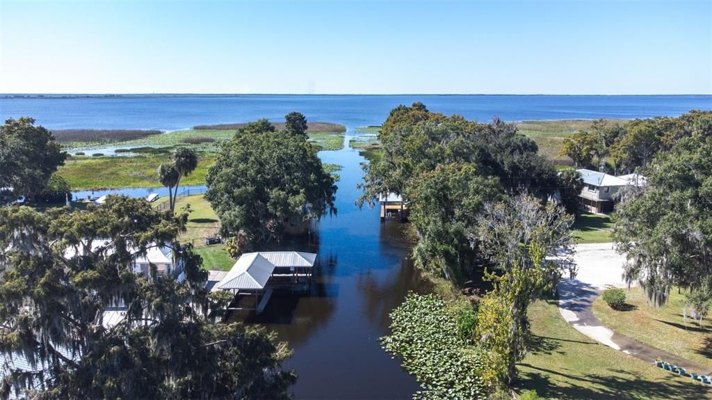 For Sale: $449,000 (3 beds, 2 baths, 1644 Square Feet)