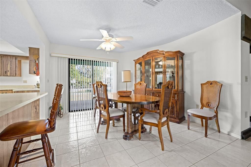 For Sale: $449,000 (3 beds, 2 baths, 1644 Square Feet)