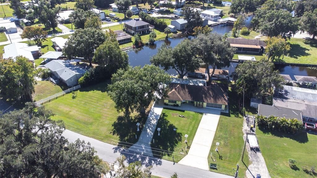 For Sale: $449,000 (3 beds, 2 baths, 1644 Square Feet)