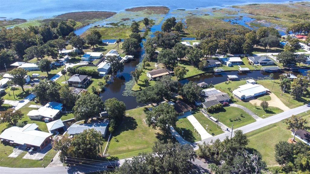 For Sale: $449,000 (3 beds, 2 baths, 1644 Square Feet)