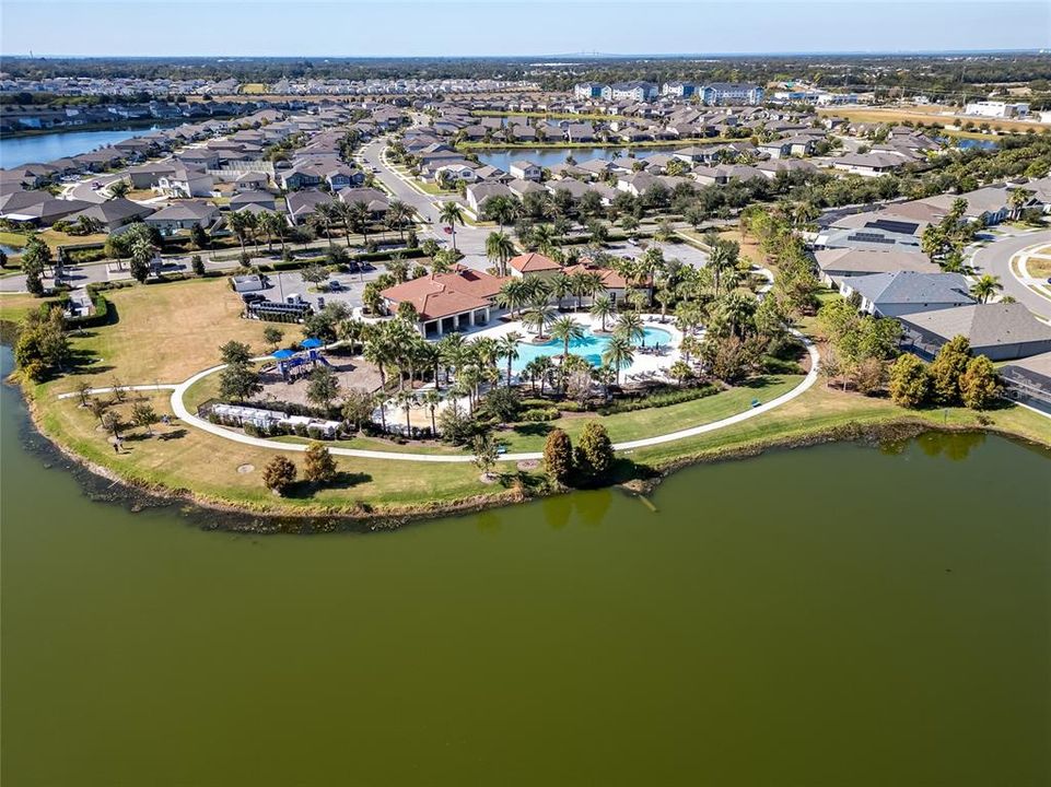 En Venta: $530,000 (4 camas, 3 baños, 2563 Pies cuadrados)