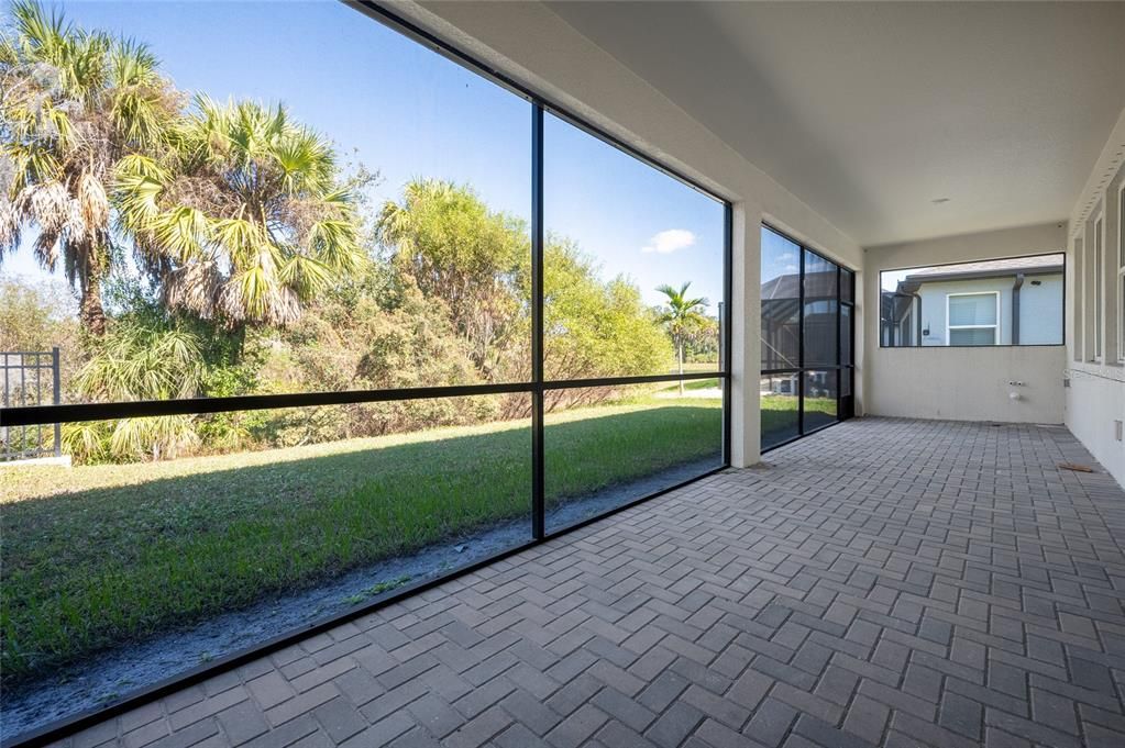 En Venta: $530,000 (4 camas, 3 baños, 2563 Pies cuadrados)