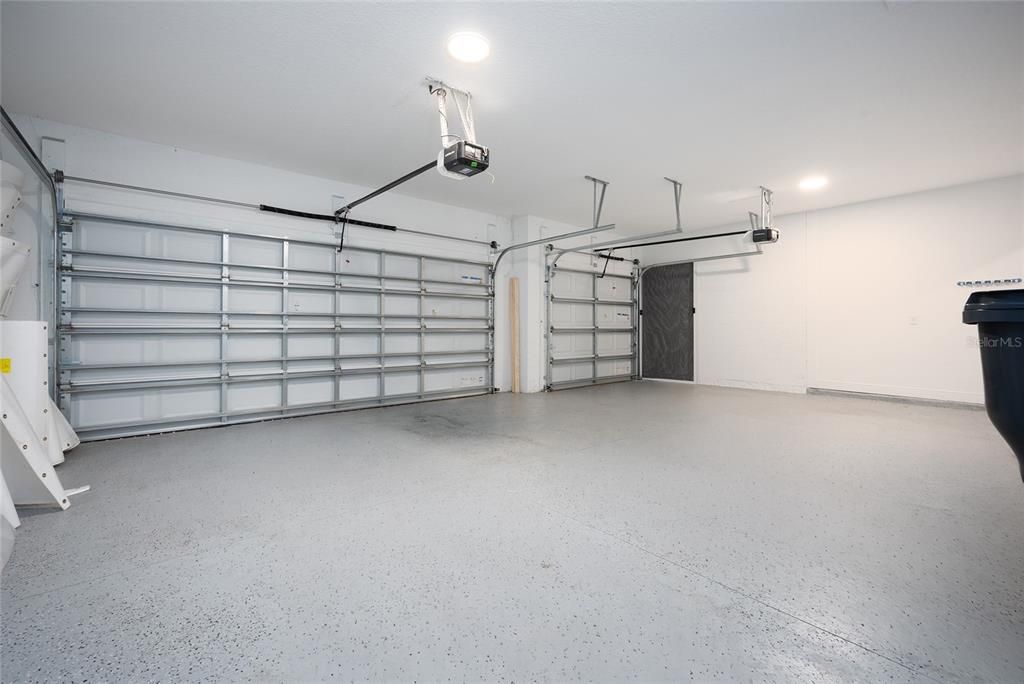 En Venta: $530,000 (4 camas, 3 baños, 2563 Pies cuadrados)