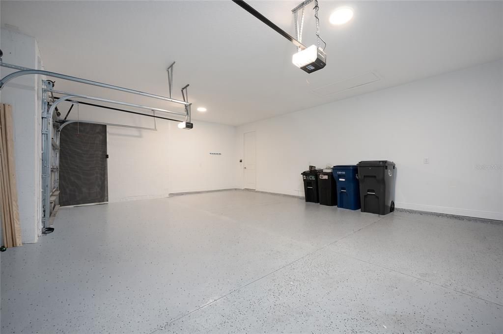 En Venta: $530,000 (4 camas, 3 baños, 2563 Pies cuadrados)