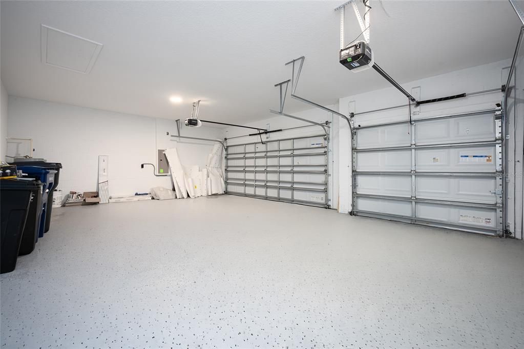 En Venta: $530,000 (4 camas, 3 baños, 2563 Pies cuadrados)