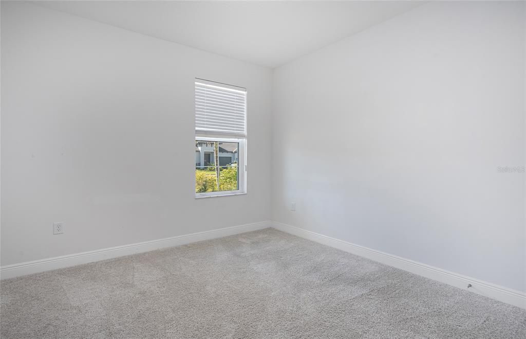 En Venta: $530,000 (4 camas, 3 baños, 2563 Pies cuadrados)