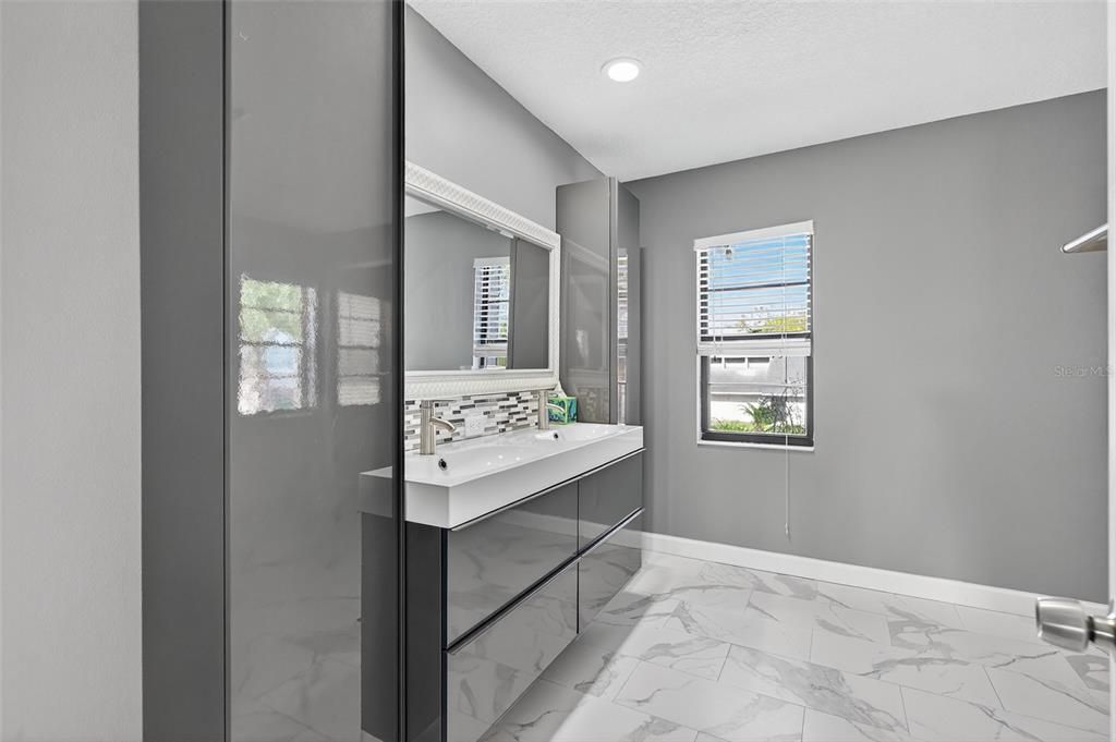 For Sale: $624,900 (4 beds, 3 baths, 2526 Square Feet)