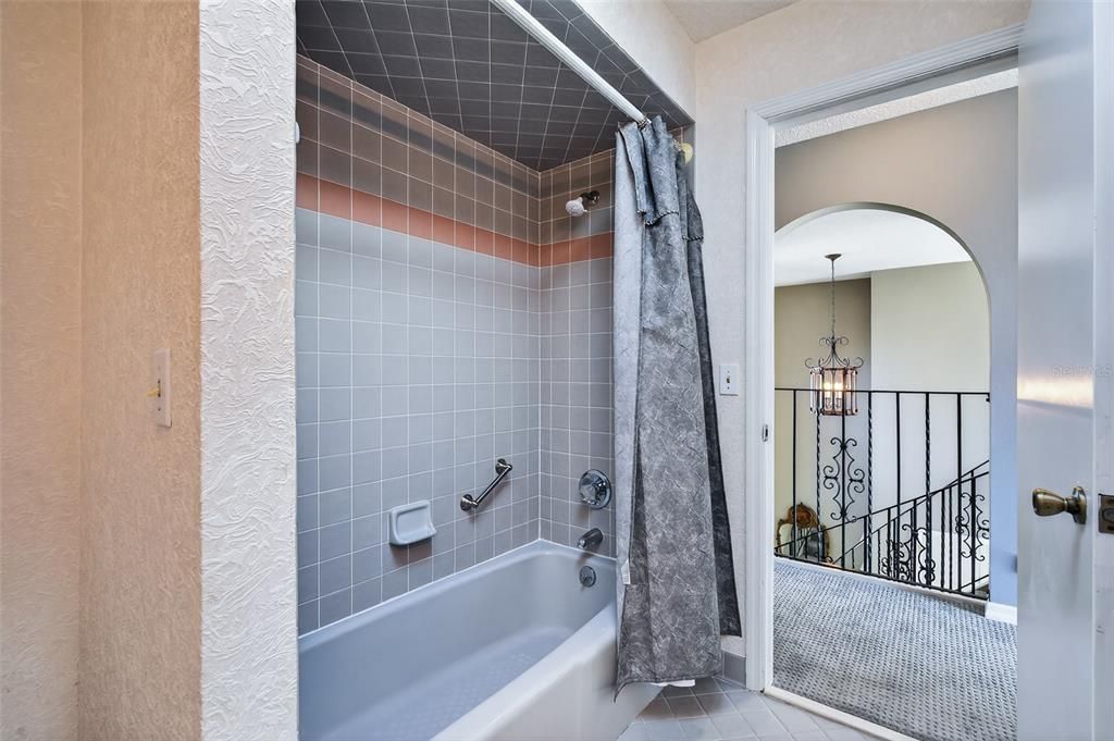 For Sale: $624,900 (4 beds, 3 baths, 2526 Square Feet)