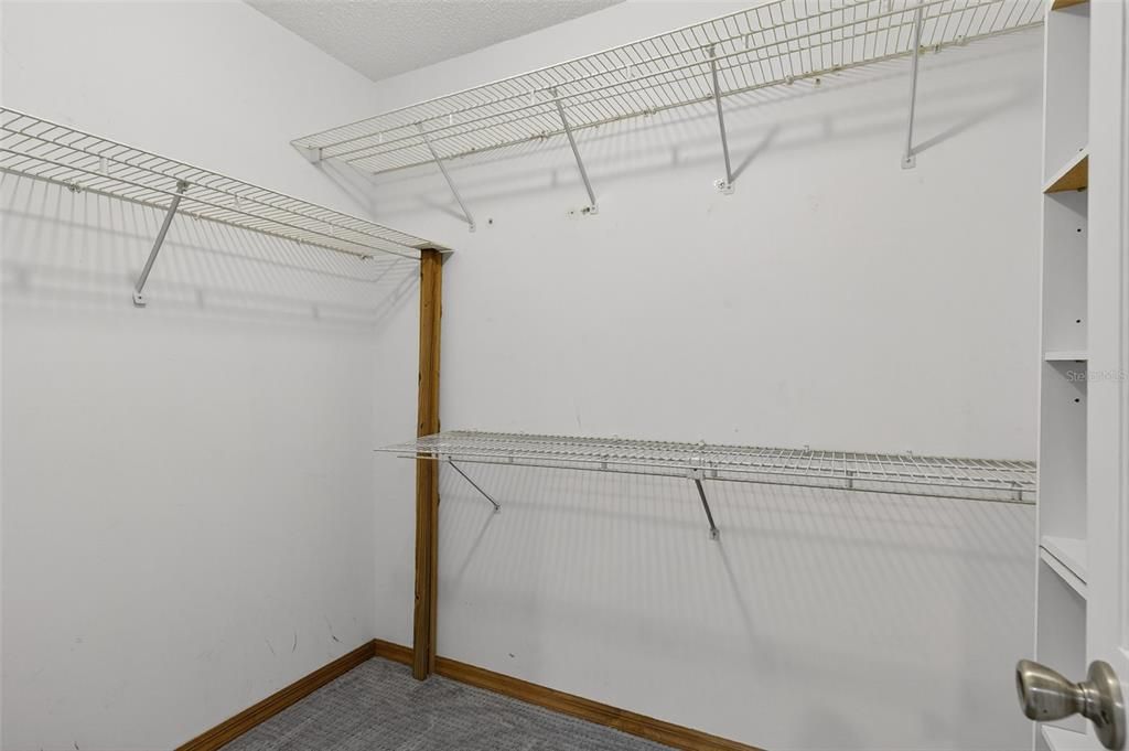 For Sale: $624,900 (4 beds, 3 baths, 2526 Square Feet)