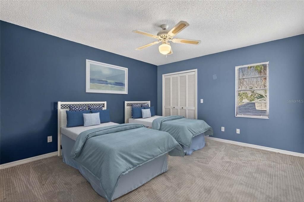 For Sale: $624,900 (4 beds, 3 baths, 2526 Square Feet)