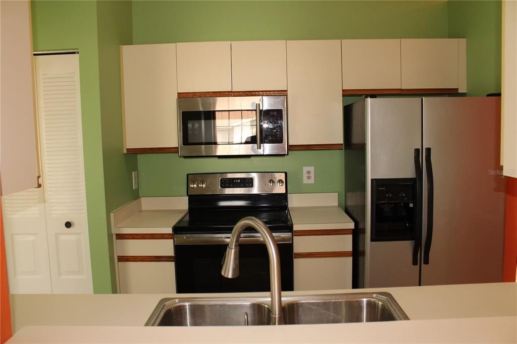 出租: $2,495 (2 贝兹, 2 浴室, 1256 平方英尺)