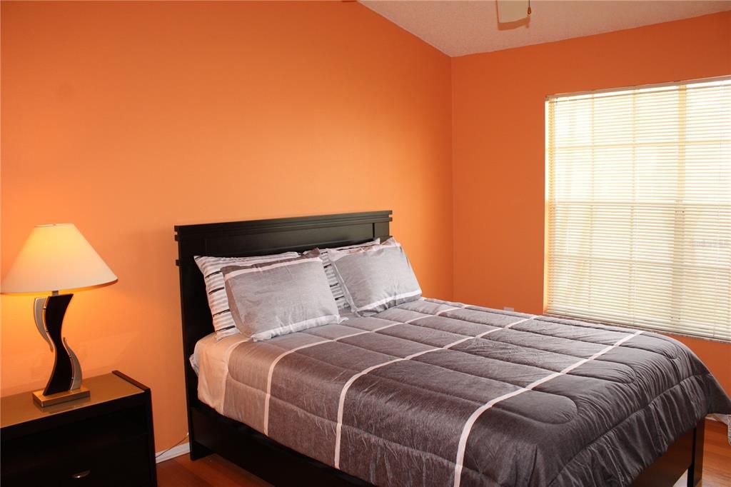 出租: $2,495 (2 贝兹, 2 浴室, 1256 平方英尺)