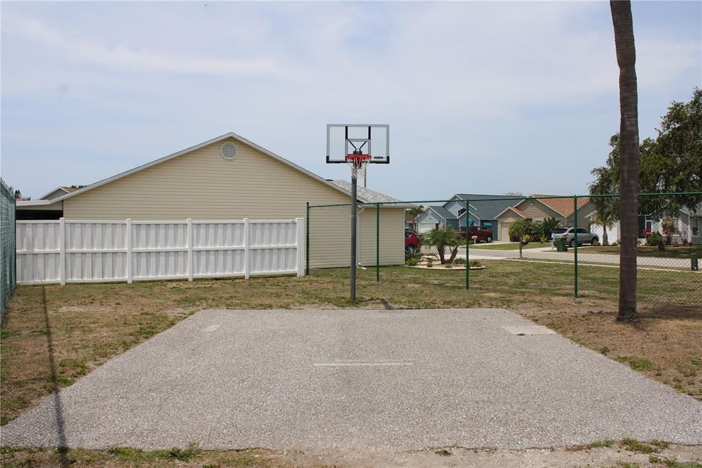 出租: $2,495 (2 贝兹, 2 浴室, 1256 平方英尺)