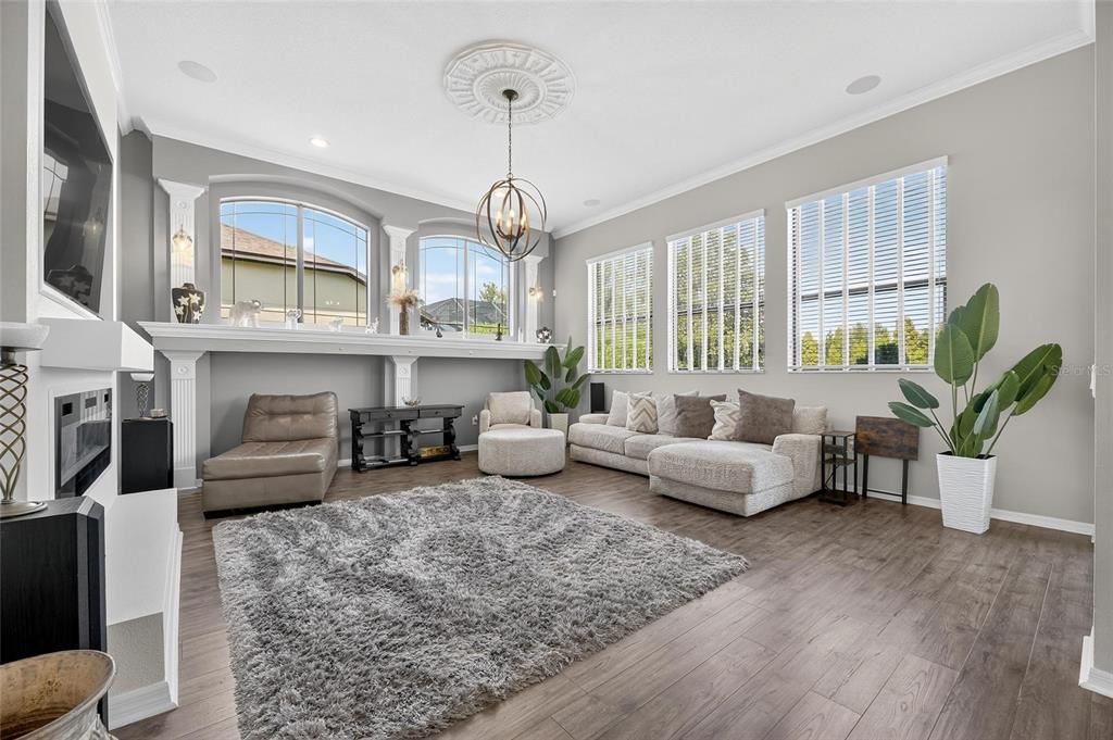 For Sale: $1,239,000 (7 beds, 3 baths, 4571 Square Feet)